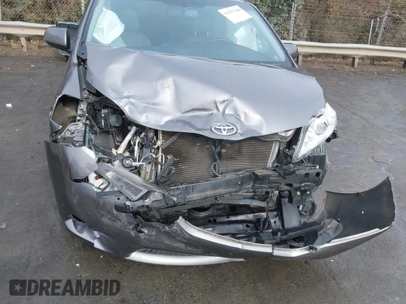 2017 Toyota Sienna XLE Auto Access Seat with VIN 5TDYZ3DC9HS875536, listed as a IAAI auction lot 41477148 with 133,558 mi miles and . Bid and sale history available at DreamBid. Image 6.