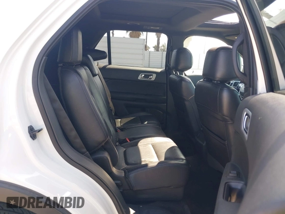 2013 Ford Explorer XLT z VIN 1FM5K8D83DGA54819, wystawiony jako IAAI lot #42111164 z przebiegiem 177 390 mil mil oraz . Historia ofert i sprzedaży dostępna na DreamBid. Obrazek 8.