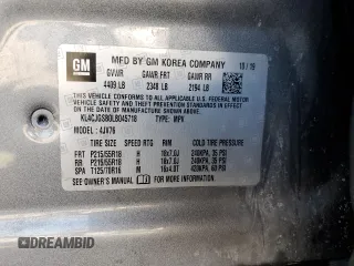 2020 Buick Encore Essence z VIN KL4CJGSB0LB045718, wystawiony jako Copart lot #43017415 z przebiegiem 21 880 mil mil oraz Szkody całkowita. Historia ofert i sprzedaży dostępna na DreamBid. Obrazek 12.