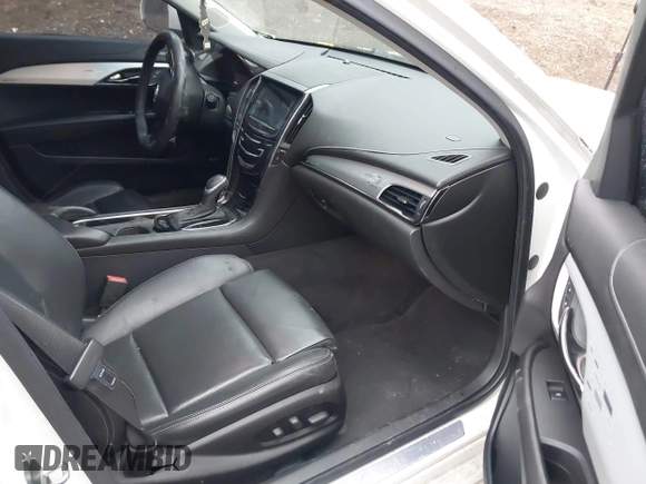 2013 Cadillac ATS Performance z VIN 1G6AJ5S38D0145690, wystawiony jako IAAI lot #41517865 z przebiegiem 136 606 mil mil oraz . Historia ofert i sprzedaży dostępna na DreamBid. Obrazek 5.