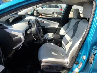 2020 Toyota Prius LE with VIN JTDKARFPXL3123838, listed as a Copart auction lot 50323415 with 75,330 mi miles and Clean Title. Bid and sale history available at DreamBid. Image 7.