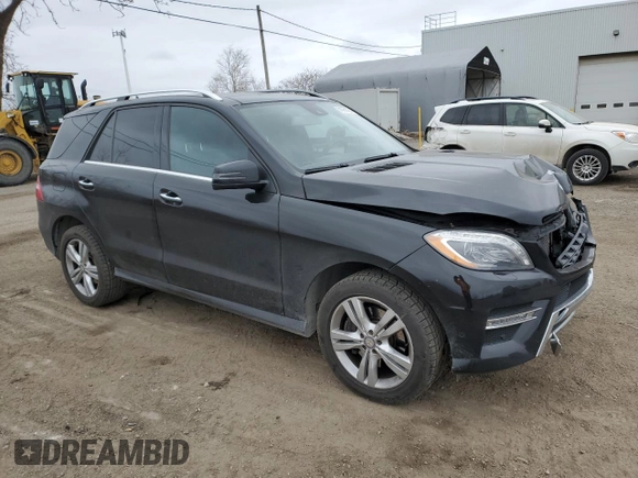 2013 Mercedes-Benz M 350 z VIN 4JGDA2EB6DA196204, wystawiony jako Copart lot #81981424 z przebiegiem 111 628 mil mil oraz Szkoda całkowita • Salvage title. Historia ofert i sprzedaży dostępna na DreamBid. Obrazek 4.