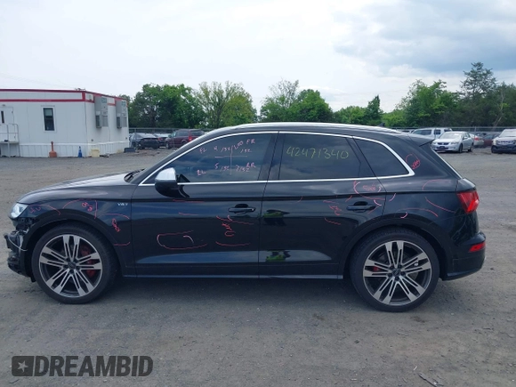 2018 Audi SQ5 Premium Plus z VIN WA1A4AFYXJ2169180, wystawiony jako IAAI lot #42471340 z przebiegiem 57 235 mil mil oraz . Historia ofert i sprzedaży dostępna na DreamBid. Obrazek 14.