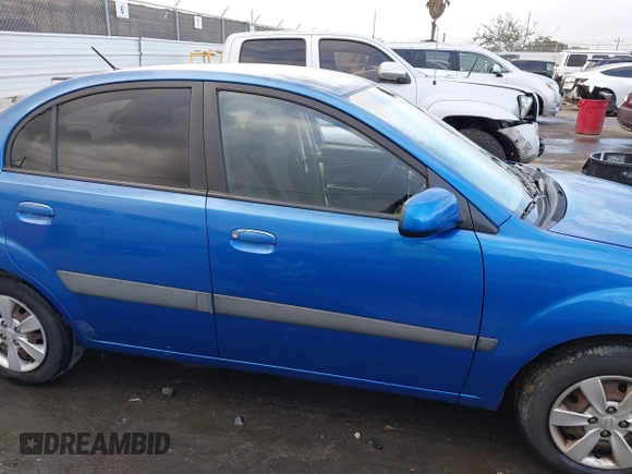 2008 Kia Rio LX with VIN KNADE123486365738, listed as a IAAI auction lot 41902367 with 248,194 mi miles. Bid and sale history available at carsss.com. Image 12.