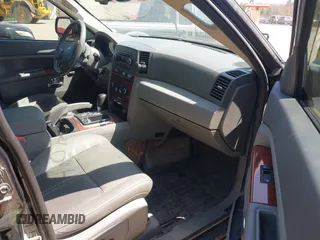 2006 Jeep Grand Cherokee Limited with VIN 1J4HR58N66C102104, listed as a IAAI auction lot 42076612 with 152,702 mi miles and . Bid and sale history available at DreamBid. Image 5.