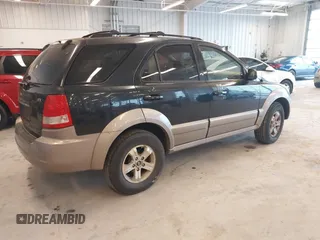 2005 Kia Sorento LX z VIN KNDJC733755447560, wystawiony jako IAAI lot #41724093 z przebiegiem 145 599 mil mil oraz . Historia ofert i sprzedaży dostępna na DreamBid. Obrazek 4.