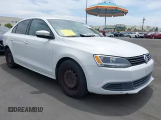 2013 Volkswagen Jetta SE with VIN 3VWDP7AJ8DM408355, listed as a IAAI auction lot 42229050 with 186,851 mi miles and . Bid and sale history available at DreamBid. Image 1.