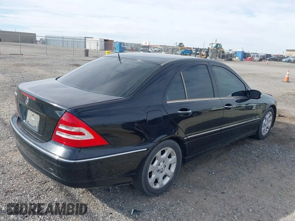 2006 Mercedes-Benz C 230 Sport с VIN WDBRF56HX6F733743, выставлен на аукционе IAAI как лот 41501939 с пробегом 259 187 миль миль и . История ставок и продаж доступна на DreamBid. Изображение 4.