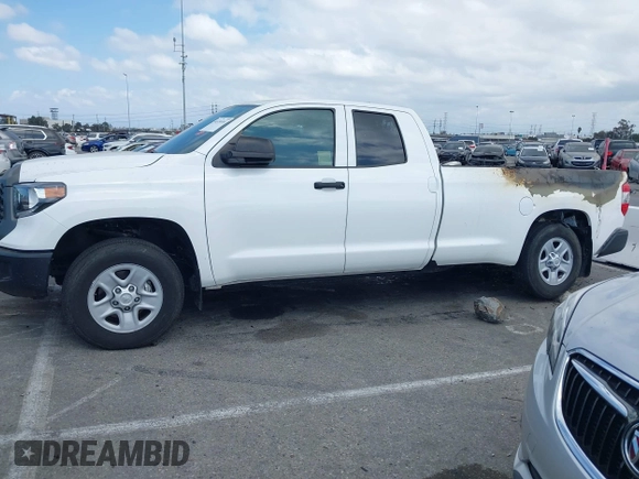 2021 Toyota Tundra 2WD SR with VIN 5TFTY5F15MX011902, listed as a IAAI auction lot 40359301 with 6,913 mi miles. Bid and sale history available at carsss.com. Image 14.