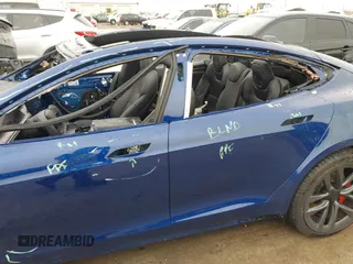 2021 Tesla Model S Plaid with VIN 5YJSA1E60MF440042, listed as a IAAI auction lot 41563347 with 40,981 mi miles. Bid and sale history available at carsss.com. Image 21.