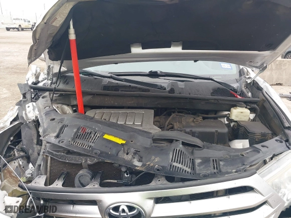 2013 Toyota Highlander Limited with VIN 5TDYK3EH3DS105986, listed as a IAAI auction lot 41506441 with 173,711 mi miles. Bid and sale history available at carsss.com. Image 10.
