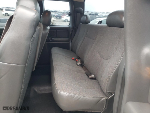 2004 Chevrolet Silverado 1500 Work Truck with VIN 1GCEC19X84Z195625, listed as a Copart auction lot 47950485 with 224,804 mi miles and Salvage Title. Bid and sale history available at carsss.com. Image 10.