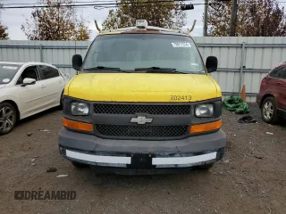 2006 Chevrolet Express Cargo Van with VIN 1GCGG25V361222142, listed as a Copart auction lot 78817314 with 147,048 mi miles and Clean Title. Bid and sale history available at carsss.com. Image 5.