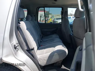 2005 Ford Explorer XLT z VIN 1FMZU73E35ZA26277, wystawiony jako IAAI lot #42721696 z przebiegiem 217 738 mil mil oraz . Historia ofert i sprzedaży dostępna na DreamBid. Obrazek 8.