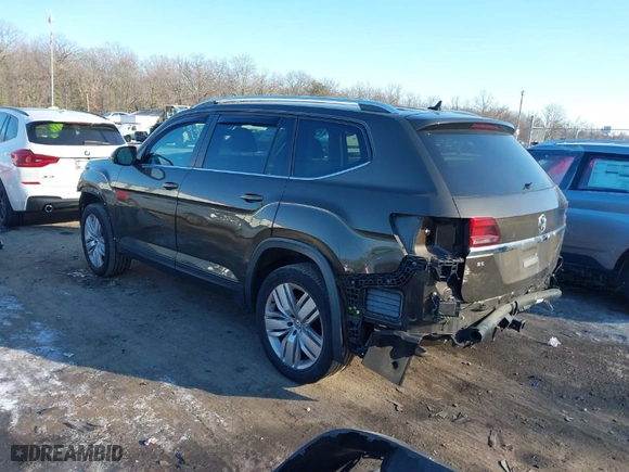 2019 Volkswagen Atlas 3.6L V6 SE w/Technology with VIN 1V2UR2CA1KC525110, listed as a IAAI auction lot 41395556 with 80,884 mi miles. Bid and sale history available at carsss.com. Image 3.