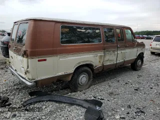 1990 Ford Econoline Wagon XL z VIN 1FBJS31H0LHB33372, wystawiony jako Copart lot #82614224 z przebiegiem Nie podano mil oraz Nie do naprawy • Non repairable. Historia ofert i sprzedaży dostępna na DreamBid. Obrazek 3.