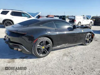 2022 Ferrari Roma z VIN ZFF98RNA5N0269013, wystawiony jako Copart lot #44682265 z przebiegiem 4360 mil mil oraz Nie do naprawy. Historia ofert i sprzedaży dostępna na DreamBid. Obrazek 3.