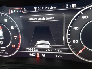 2018 Audi Q5 Premium Plus z VIN WA1BNAFY4J2034388, wystawiony jako IAAI lot #41839388 z przebiegiem 70 936 mil mil oraz . Historia ofert i sprzedaży dostępna na DreamBid. Obrazek 16.