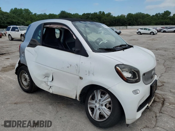 2016 Smart fortwo Passion with VIN WMEFJ5DAXGK084125, listed as a Copart auction lot 59374855 with 63,826 mi miles and Salvage title. Bid and sale history available at DreamBid. Image 4.