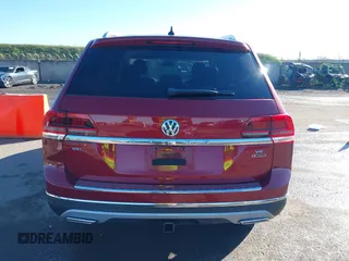 2018 Volkswagen Atlas SEL Premium with VIN 1V2NR2CAXJC532205, listed as a IAAI auction lot 41598269 with 122,975 mi miles and . Bid and sale history available at DreamBid. Image 16.