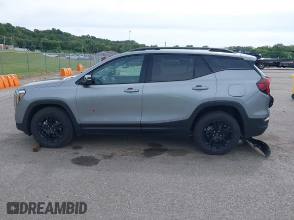 2024 GMC Terrain AT4 with VIN 3GKALYEG8RL267651, listed as a IAAI auction lot 40239602 with 3,589 mi miles and . Bid and sale history available at carsss.com. Image 14.