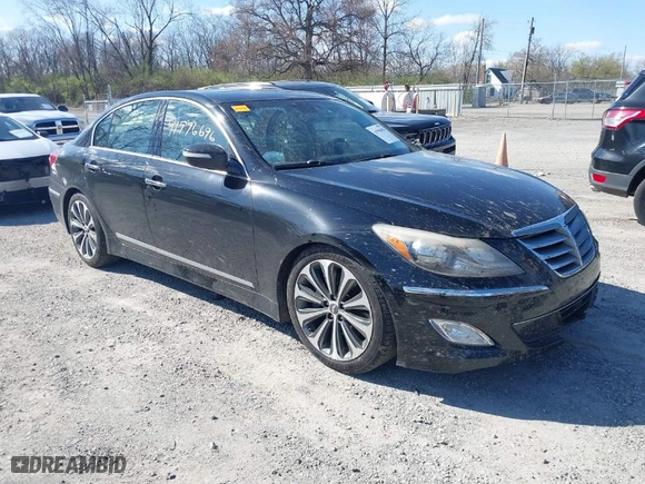 2013 Hyundai Genesis 5.0L R-Spec with VIN KMHGC4DH4DU225996, listed as a IAAI auction lot 41996696 with 184,219 mi miles. Bid and sale history available at carsss.com. Image 1.