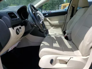2014 Volkswagen Jetta TDI w/Sunroof z VIN 3VWPL7AJ4EM621796, wystawiony jako Copart lot #57605935 z przebiegiem 102 506 mil mil oraz Szkoda całkowita • Salvage title. Historia ofert i sprzedaży dostępna na DreamBid. Obrazek 7.