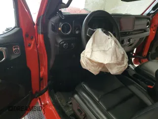 2024 Jeep Wrangler Sahara z VIN 1C4PJXEG8RW246069, wystawiony jako Copart lot #84146804 z przebiegiem 6 419 mil mil oraz Szkoda całkowita • Salvage title. Historia ofert i sprzedaży dostępna na DreamBid. Obrazek 8.