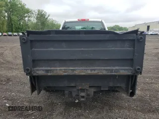2013 GMC Sierra 2500HD Work Truck z VIN 1GT22ZC82DZ229449, wystawiony jako Copart lot #61175655 z przebiegiem Nie podano mil oraz Szkoda całkowita • Salvage title. Historia ofert i sprzedaży dostępna na DreamBid. Obrazek 6.