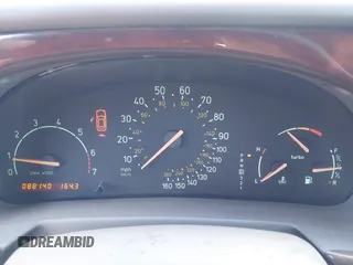 2002 Saab 9-3 SE z VIN YS3DF78K727009327, wystawiony jako IAAI lot #41839157 z przebiegiem 88 140 mil mil oraz . Historia ofert i sprzedaży dostępna na DreamBid. Obrazek 7.