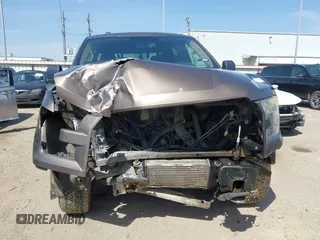2015 Ford F-150 XLT with VIN 1FTEW1EPXFKD55870, listed as a IAAI auction lot 41803252 with 1 mi miles. Bid and sale history available at carsss.com. Image 13.