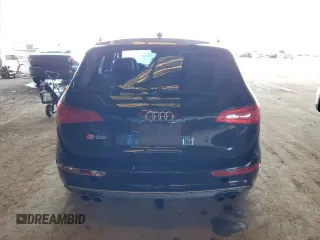 2016 Audi SQ5 Premium Plus with VIN WA1CCAFP0GA106946, listed as a Copart auction lot 45017045 with 61,919 mi miles and Salvage Title. Bid and sale history available at carsss.com. Image 6.