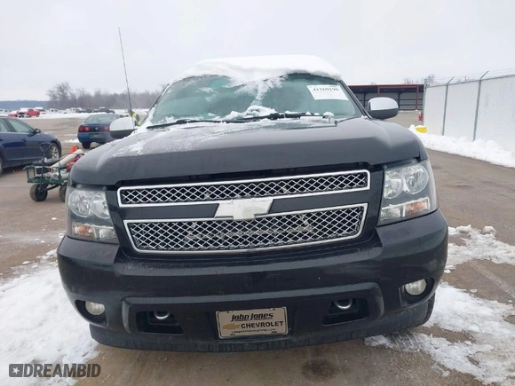 2012 Chevrolet Avalanche LTZ with VIN 3GNTKGE73CG218821, listed as a IAAI auction lot 41269198 with 101,092 mi miles. Bid and sale history available at carsss.com. Image 13.