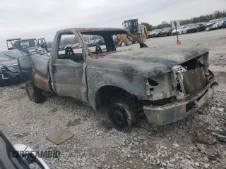 2005 Ford F-250 XL with VIN 1FTNF215X5EB60617, listed as a Copart auction lot 77395434 with Not Provided miles and Non Repairable. Bid and sale history available at DreamBid. Image 4.
