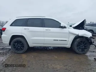 2017 Jeep Grand Cherokee Altitude with VIN 1C4RJFAG9HC946689, listed as a IAAI auction lot 41994538 with 123,339 mi miles and . Bid and sale history available at DreamBid. Image 13.