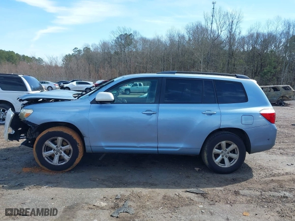 2009 Toyota Highlander with VIN JTEDS41AX92071486, listed as a IAAI auction lot 41575485 with 392,603 mi miles. Bid and sale history available at carsss.com. Image 14.