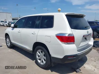 2013 Toyota Highlander with VIN 5TDZA3EH4DS041481, listed as a IAAI auction lot 42056940 with 113,427 mi miles and . Bid and sale history available at DreamBid. Image 3.