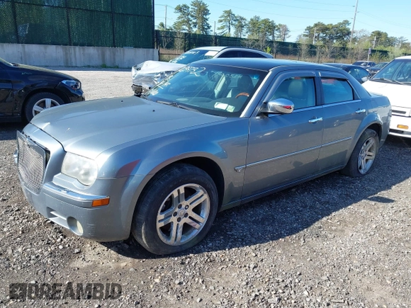 2006 Chrysler 300 C with VIN 2C3KK63H86H277253, listed as a IAAI auction lot 42039732 with 196,694 mi miles. Bid and sale history available at carsss.com. Image 2.