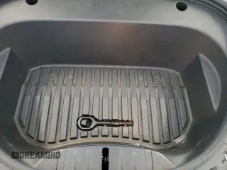 2022 Tesla Model 3 z VIN 5YJ3E1EA1NF188851, wystawiony jako Copart lot #59259325 z przebiegiem 142 223 mil mil oraz Czysty tytuł • Clean title. Historia ofert i sprzedaży dostępna na DreamBid. Obrazek 11.