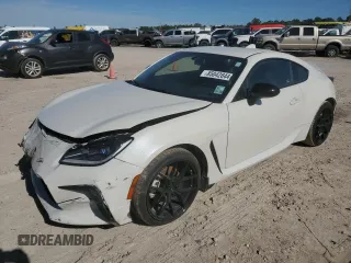 2023 Toyota GR86 Premium with VIN JF1ZNBE10P9762875, listed as a Copart auction lot 85042844 with 10,593 mi miles and Salvage Title. Bid and sale history available at carsss.com. Image 1.