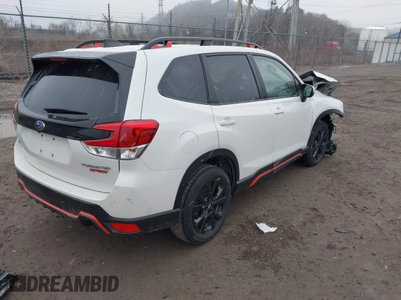 2024 Subaru Forester Sport with VIN JF2SKAGC4RH513972, listed as a IAAI auction lot 41701045 with 29,495 mi miles. Bid and sale history available at carsss.com. Image 4.