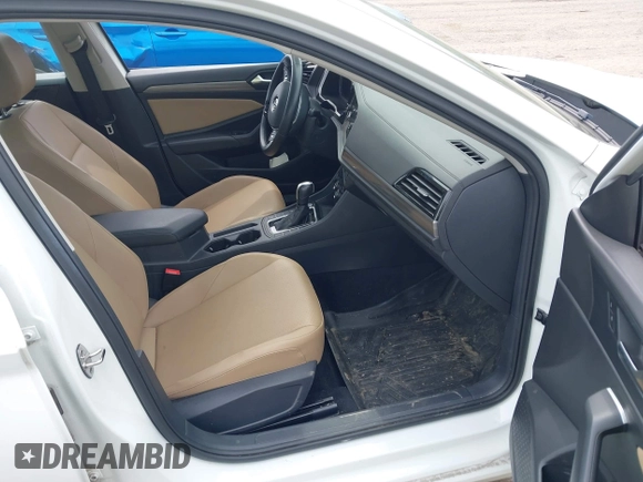 2020 Volkswagen Jetta SEL z VIN 3VWEB7BU3LM073029, wystawiony jako IAAI lot #42168239 z przebiegiem 59 395 mil mil oraz . Historia ofert i sprzedaży dostępna na DreamBid. Obrazek 5.