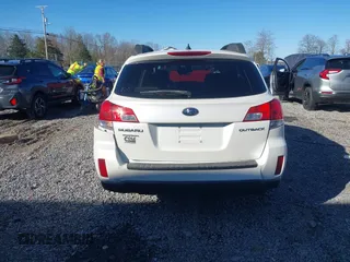 2014 Subaru Outback Premium с VIN 4S4BRCCC5E3211184, выставлен на аукционе IAAI как лот 41974551 с пробегом 115 479 миль миль и . История ставок и продаж доступна на DreamBid. Изображение 17.