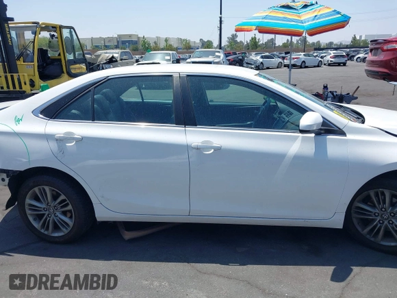 2017 Toyota Camry XLE z VIN 4T1BF1FK4HU377694, wystawiony jako IAAI lot #42375026 z przebiegiem 107 760 mil mil oraz . Historia ofert i sprzedaży dostępna na DreamBid. Obrazek 14.