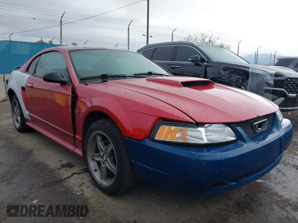 2002 Ford Mustang GT Deluxe with VIN 1FAFP42X92F200811, listed as a IAAI auction lot 41778205 with 107,187 mi miles. Bid and sale history available at carsss.com. Image 1.