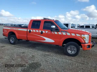 2015 Ford F-350 Platinum z VIN 1FT8W3BT5FEB63717, wystawiony jako Copart lot #56717175 z przebiegiem 291 430 mil mil oraz Tytuł czysty. Historia ofert i sprzedaży dostępna na DreamBid. Obrazek 4.