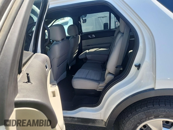 2014 Ford Explorer z VIN 1FM5K8B82EGC38993, wystawiony jako IAAI lot #42731174 z przebiegiem 124 563 mil mil oraz . Historia ofert i sprzedaży dostępna na DreamBid. Obrazek 5.