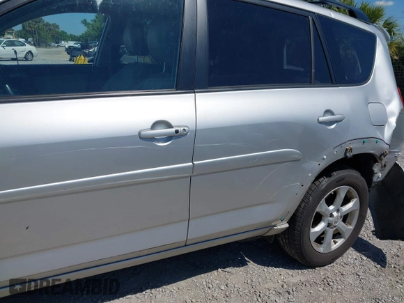 2011 Toyota RAV4 Ltd with VIN 2T3DK4DV9BW049091, listed as a IAAI auction lot 41863538 with 155,893 mi miles. Bid and sale history available at carsss.com. Image 18.