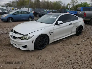 2015 BMW M4 z VIN WBS3R9C59FK332474, wystawiony jako Copart lot #53628875 z przebiegiem 82 288 mil mil oraz Szkoda całkowita • Salvage title. Historia ofert i sprzedaży dostępna na DreamBid. Obrazek 1.