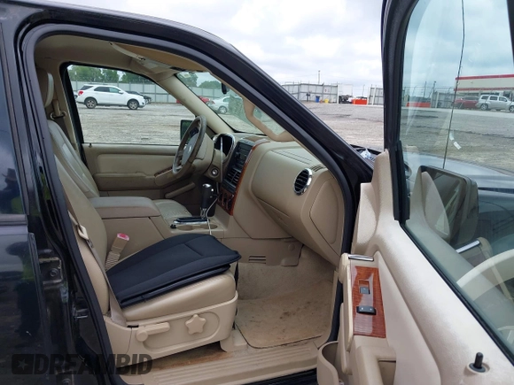 2007 Ford Explorer Eddie Bauer with VIN 1FMEU64E07UB08247, listed as a IAAI auction lot 42869884 with 222,186 mi miles and . Bid and sale history available at DreamBid. Image 5.